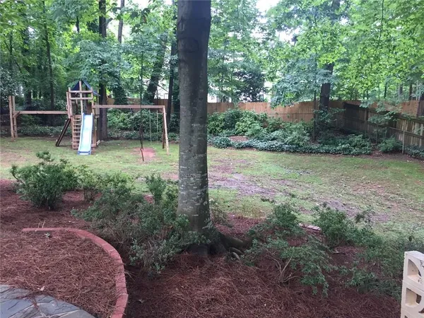 $6,000 | 274 Land O Lakes Court Northeast, Atlanta, GA 30342