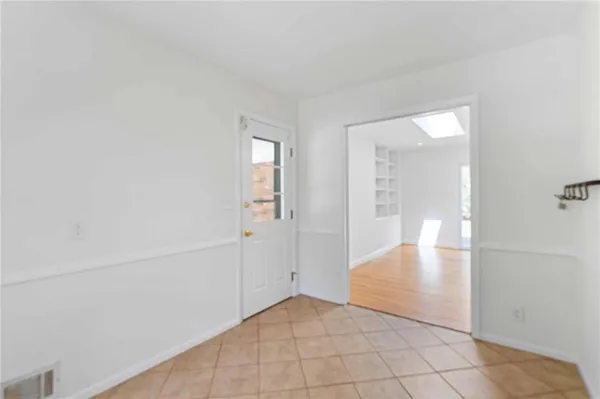 $6,000 | 274 Land O Lakes Court Northeast, Atlanta, GA 30342