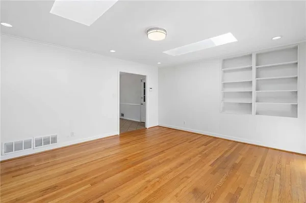 $6,000 | 274 Land O Lakes Court Northeast, Atlanta, GA 30342