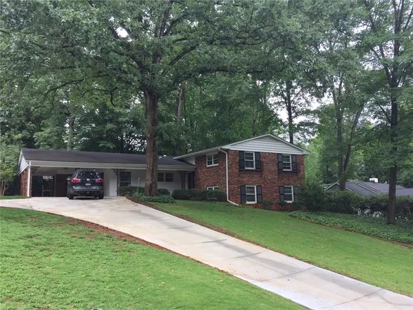 $6,000 | 274 Land O Lakes Court Northeast, Atlanta, GA 30342