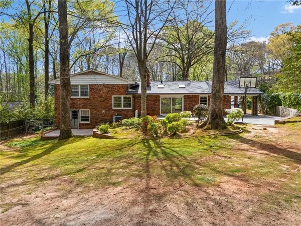 $6,000 | 274 Land O Lakes Court Northeast, Atlanta, GA 30342