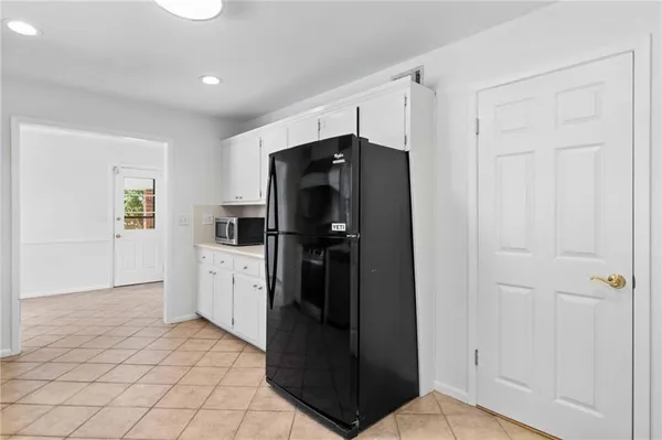 $6,000 | 274 Land O Lakes Court Northeast, Atlanta, GA 30342