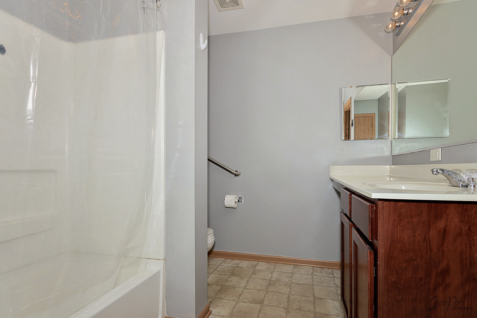 1804 Powers Road Woodstock, IL 60098 - Photo 18 of 19