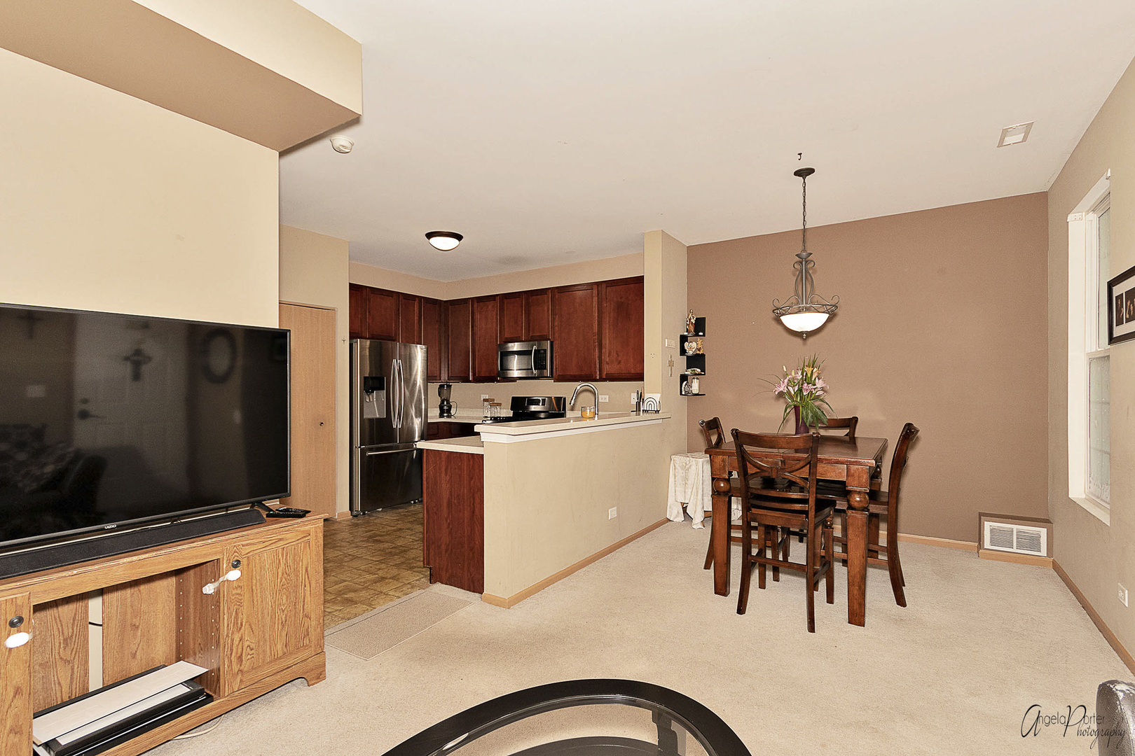 1804 Powers Road Woodstock, IL 60098 - Photo 6 of 19
