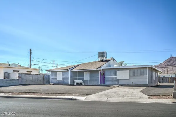 $649,900 | 211 West Atlantic Avenue, Henderson, NV 89015