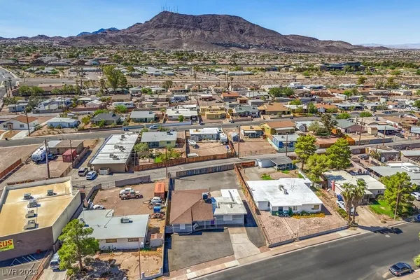 $649,900 | 211 West Atlantic Avenue, Henderson, NV 89015