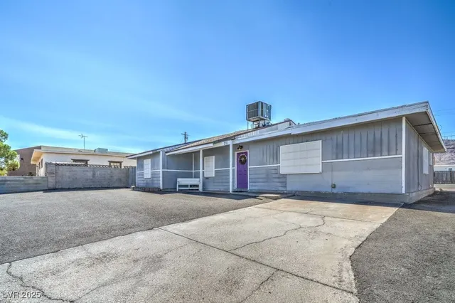 $649,900 | 211 West Atlantic Avenue, Henderson, NV 89015
