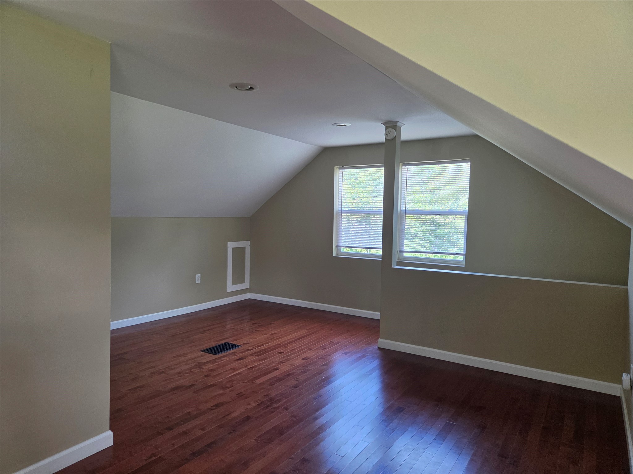 8341 Wattsburg Road Erie, PA 16509 - Photo 17 of 29 Gallery Image 17