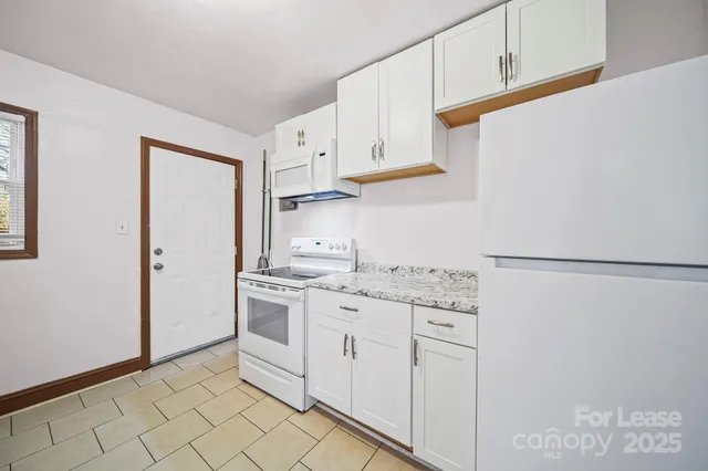 $1,100 | 2621 Druid Hls Way, Unit 1, Charlotte, NC 28206