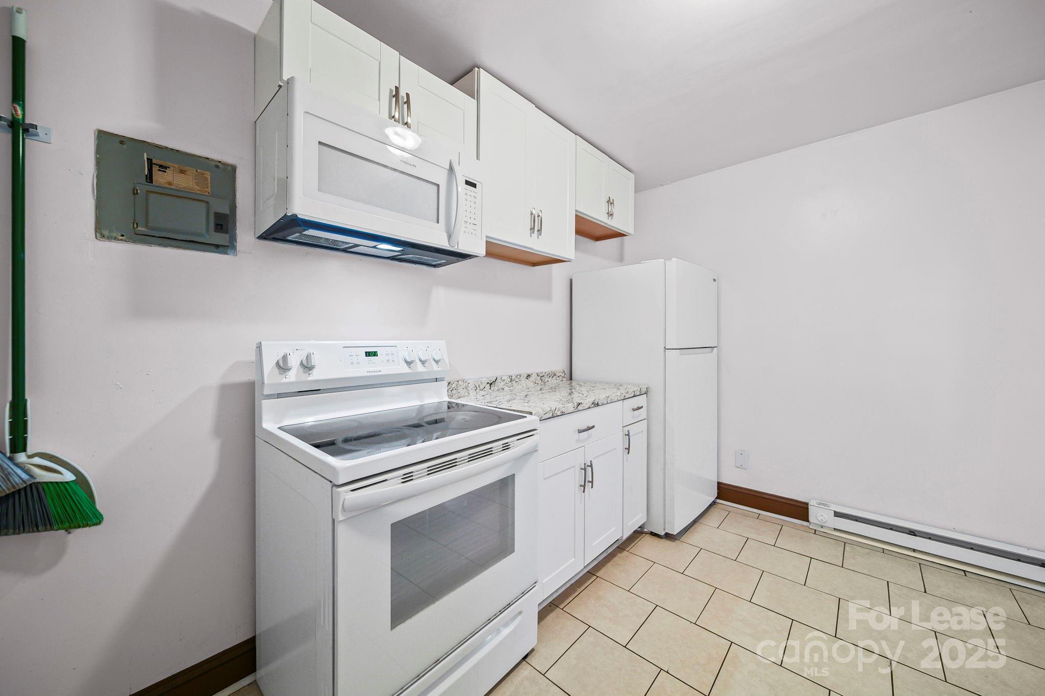 2621 Druid Hls Way, Unit 1 Charlotte, NC 28206 - Photo 18 of 28