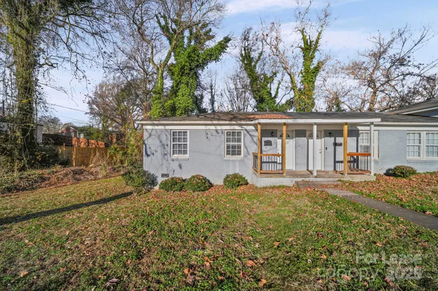 $1,100 | 2621 Druid Hls Way, Unit 1, Charlotte, NC 28206