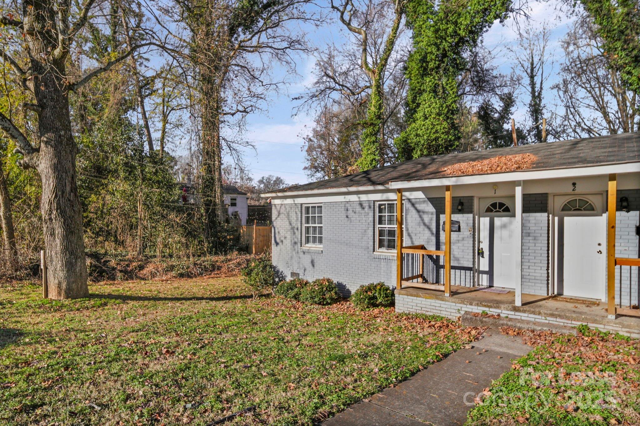 2621 Druid Hls Way, Unit 1 Charlotte, NC 28206 - Photo 3 of 28