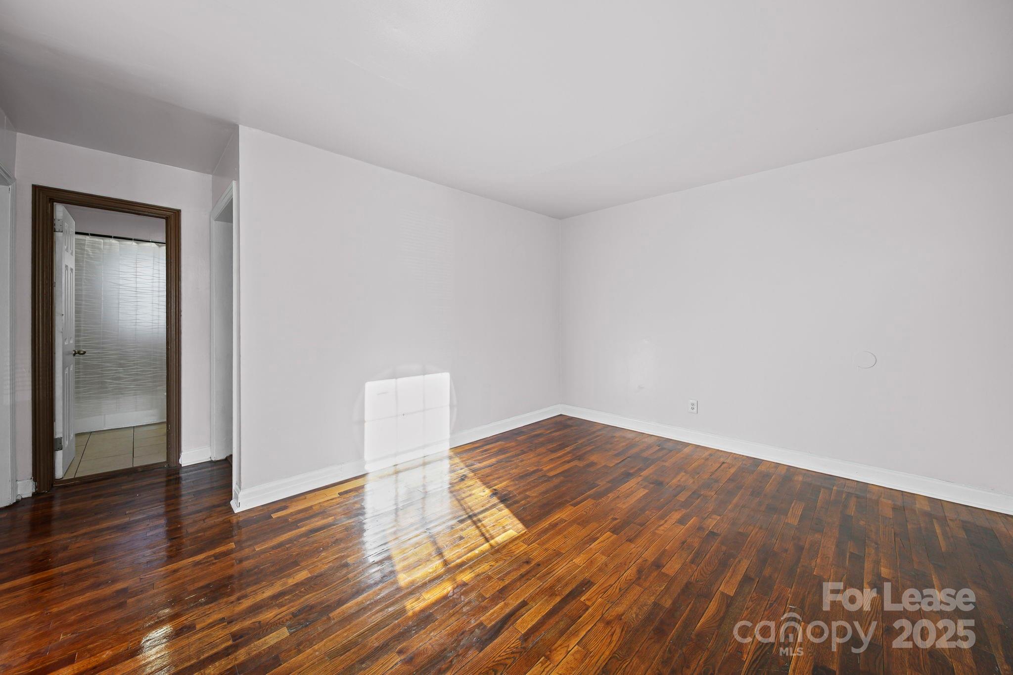 2621 Druid Hls Way, Unit 1 Charlotte, NC 28206 - Photo 7 of 28