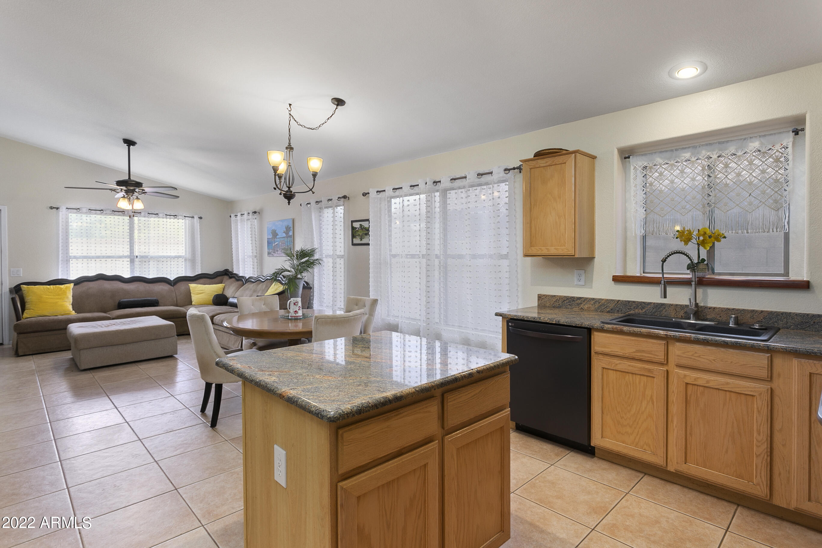 15415 West Lea Lane Surprise, AZ 85374 - Photo 2 of 25 15415WLeaLn0006