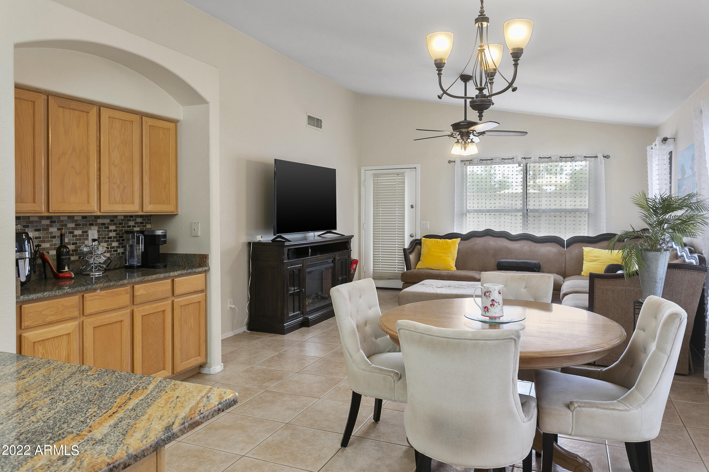 15415 West Lea Lane Surprise, AZ 85374 - Photo 8 of 25 15415WLeaLn0007