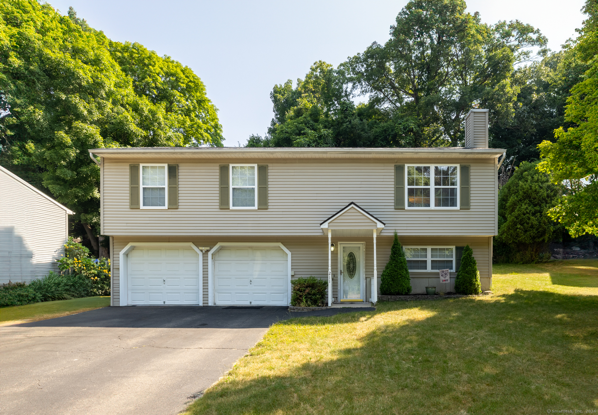 211 Stonybrook Road Waterbury, CT 06705 - Photo 1 of 1 Gallery Image 1