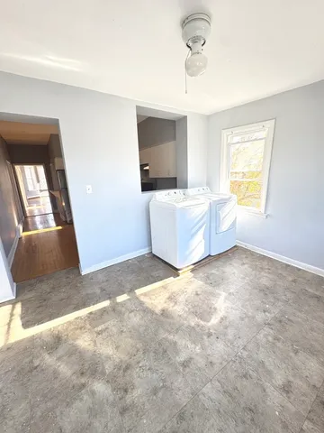 $2,300 | 511 North Taylor Avenue, Unit 3, Oak Park, IL 60302