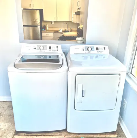 $2,300 | 511 North Taylor Avenue, Unit 3, Oak Park, IL 60302