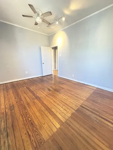 $2,300 | 511 North Taylor Avenue, Unit 3, Oak Park, IL 60302