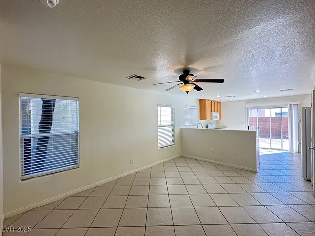 $1,695 | 530 Cabis Bay Street, Las Vegas, NV 89178