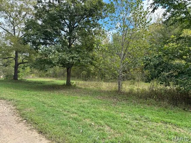 $69,999 | 30415 Mauka Drive, Lebanon, MO 65536