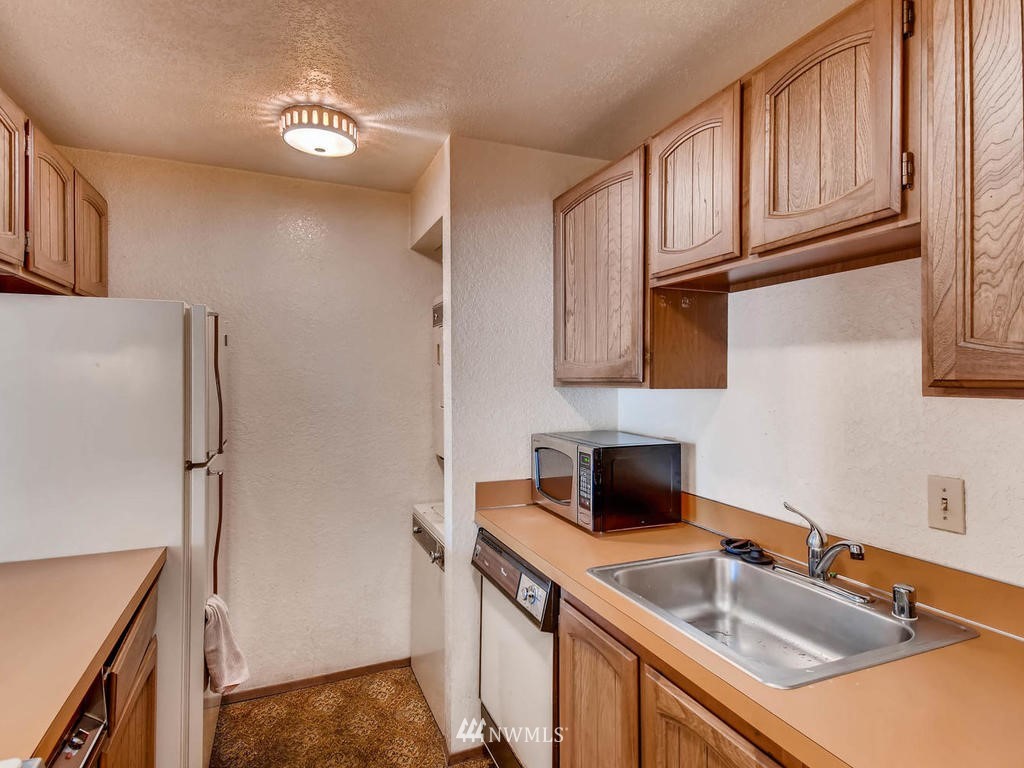 435 Williams Avenue North, Unit 104 Renton, WA 98057 - Photo 4 of 11 Gallery Image 4