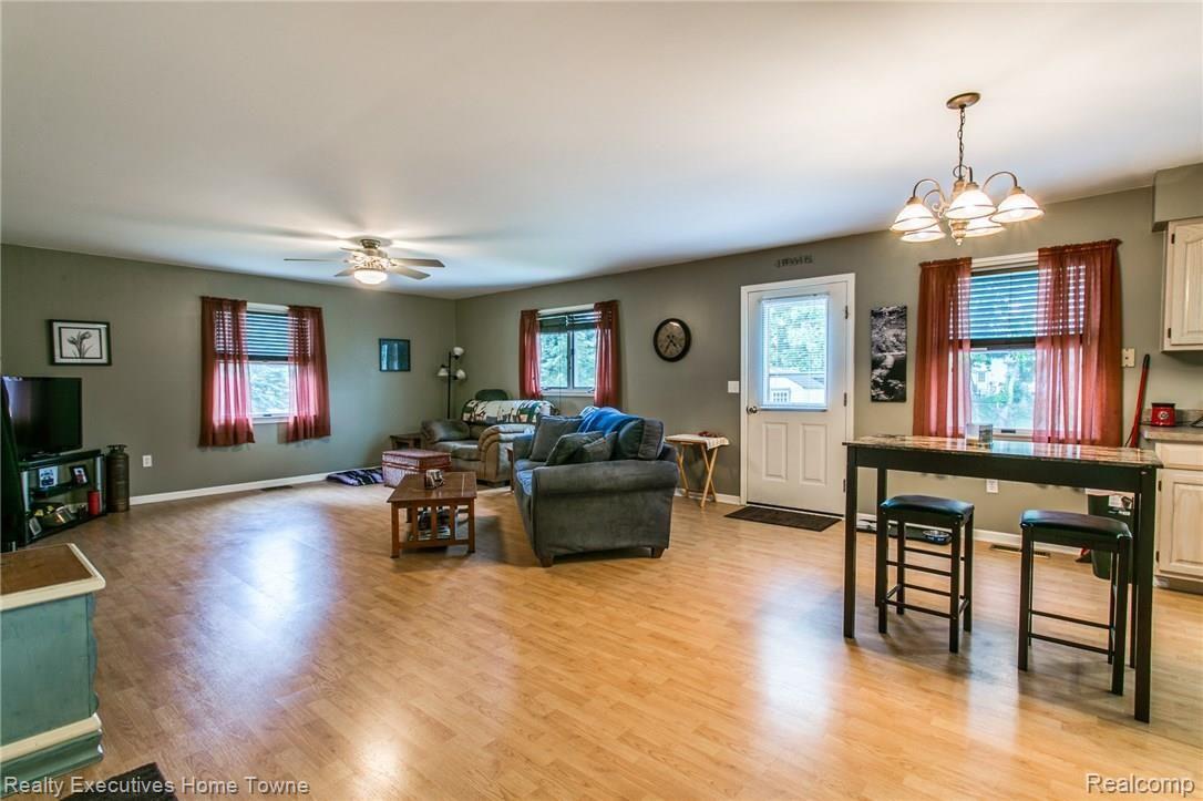 2441 Michigan Road Port Huron, MI 48060 - Photo 3 of 23 2441 Michigan-9.JPG