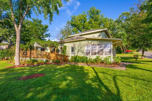 $274,900 | 219 Davis Street, Le Sueur, MN 56058