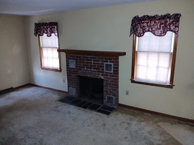 40 West Canton Circle Springfield, MA 01104 - Photo 3 of 25