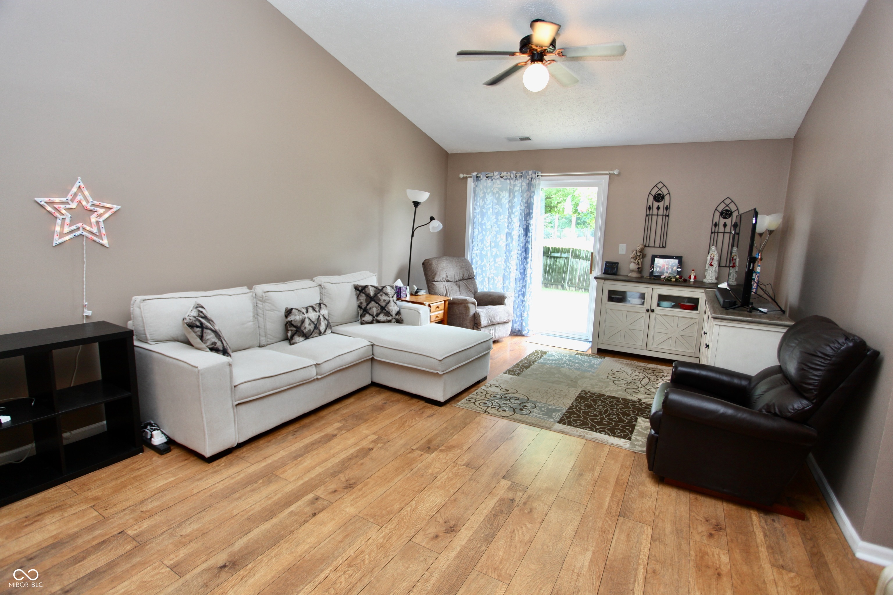 2909 Inverrary Court Indianapolis, IN 46234 - Photo 4 of 40 Gallery Image 4