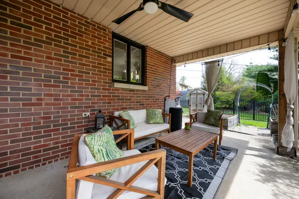 $295,000 | 1104 South Westlawn Avenue, Champaign, IL 61821