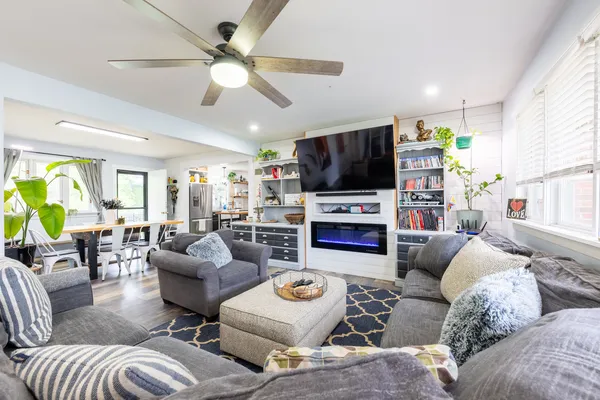 $295,000 | 1104 South Westlawn Avenue, Champaign, IL 61821
