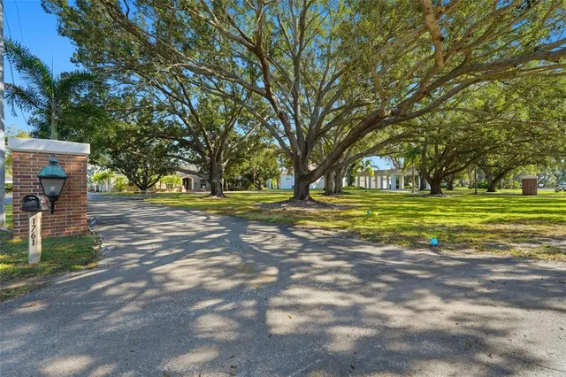 $1,800,000 | 1761 Long Bow Lane, Clearwater, FL 33764