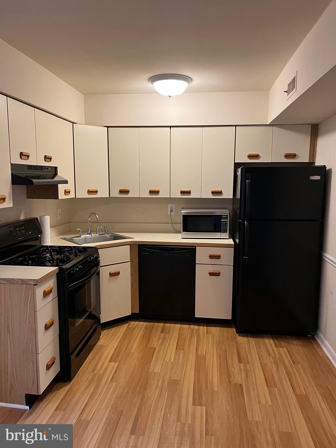 96 Eaves Mill Road Medford, NJ 08055 - Photo 2 of 8
