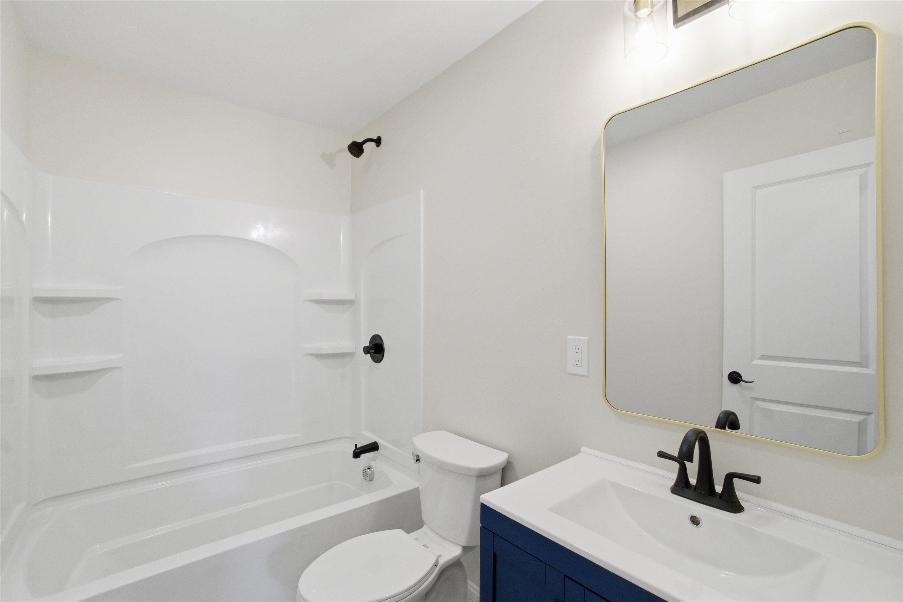 6 Pleasant Street Derry, NH 03038 - Photo 34 of 51