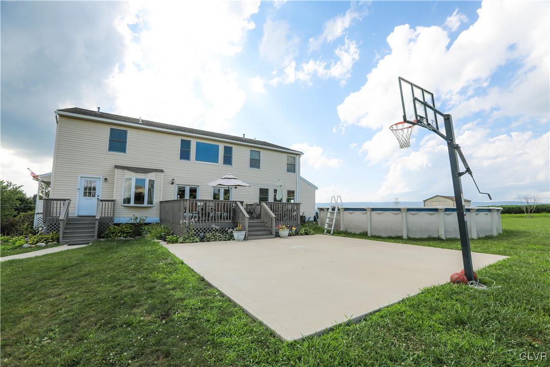 350 True Blue Road Bangor, PA 18013 - Photo 4 of 50 Gallery Image 4
