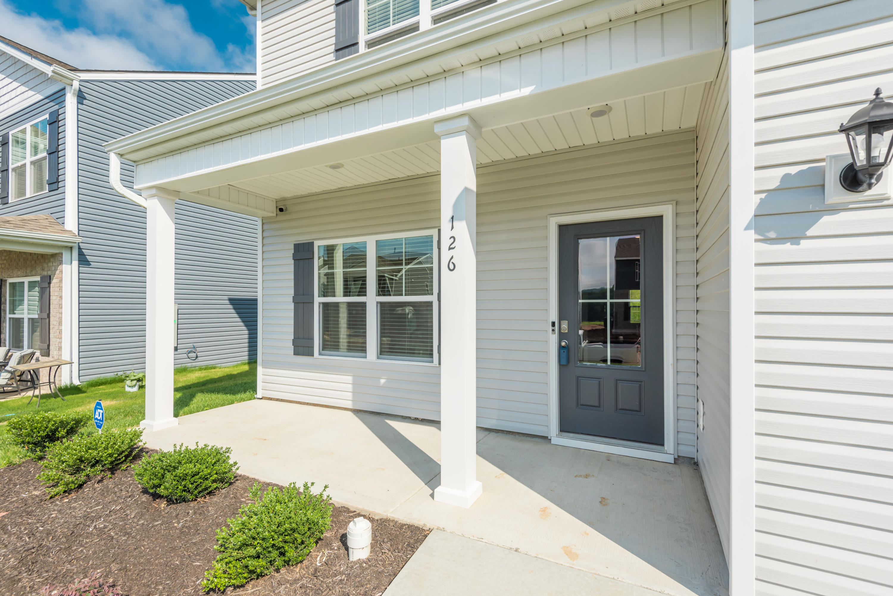 126 Ibis Loop Oak Ridge, TN 37830 - Photo 2 of 33 Front Porch