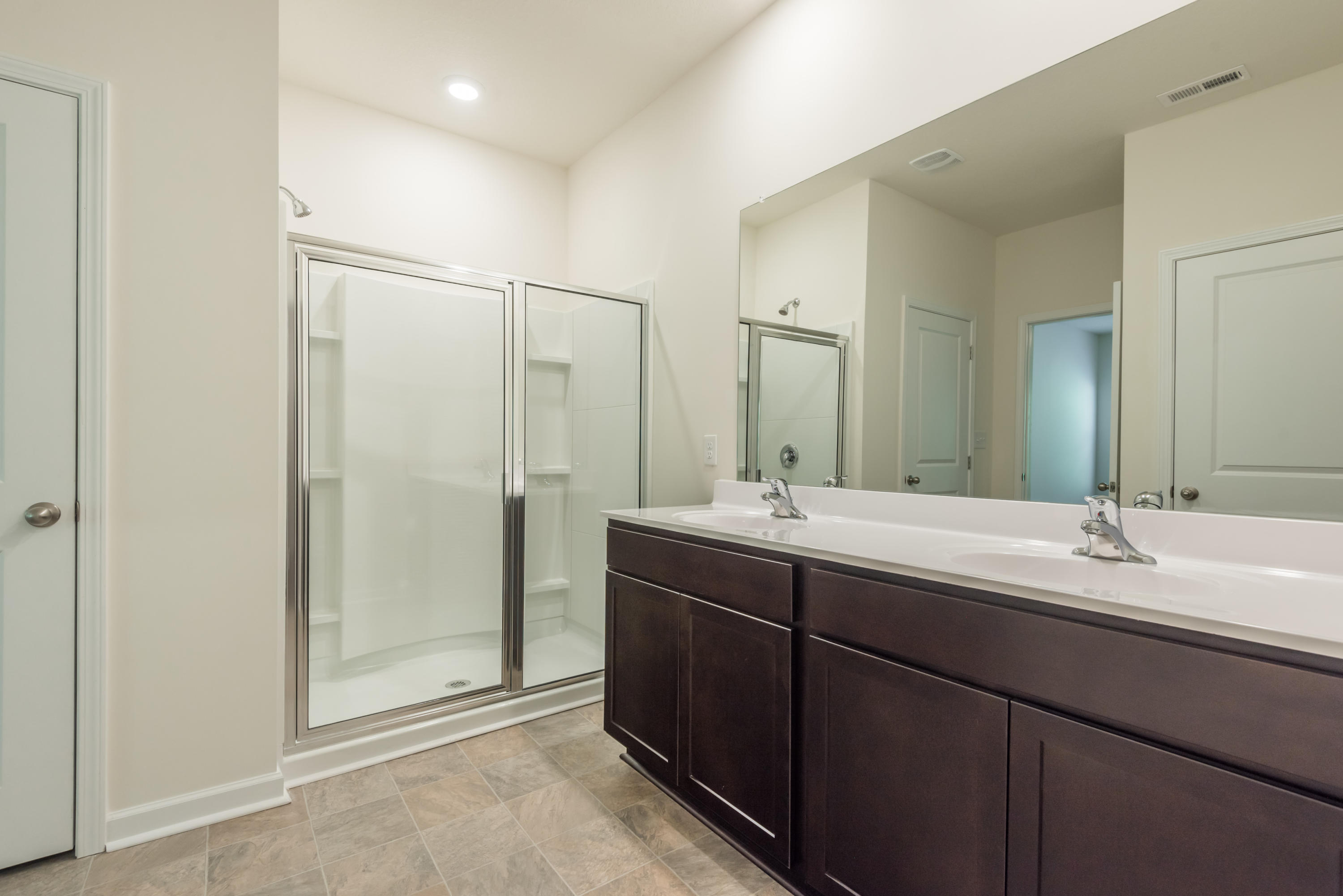 126 Ibis Loop Oak Ridge, TN 37830 - Photo 13 of 33 Master Bath