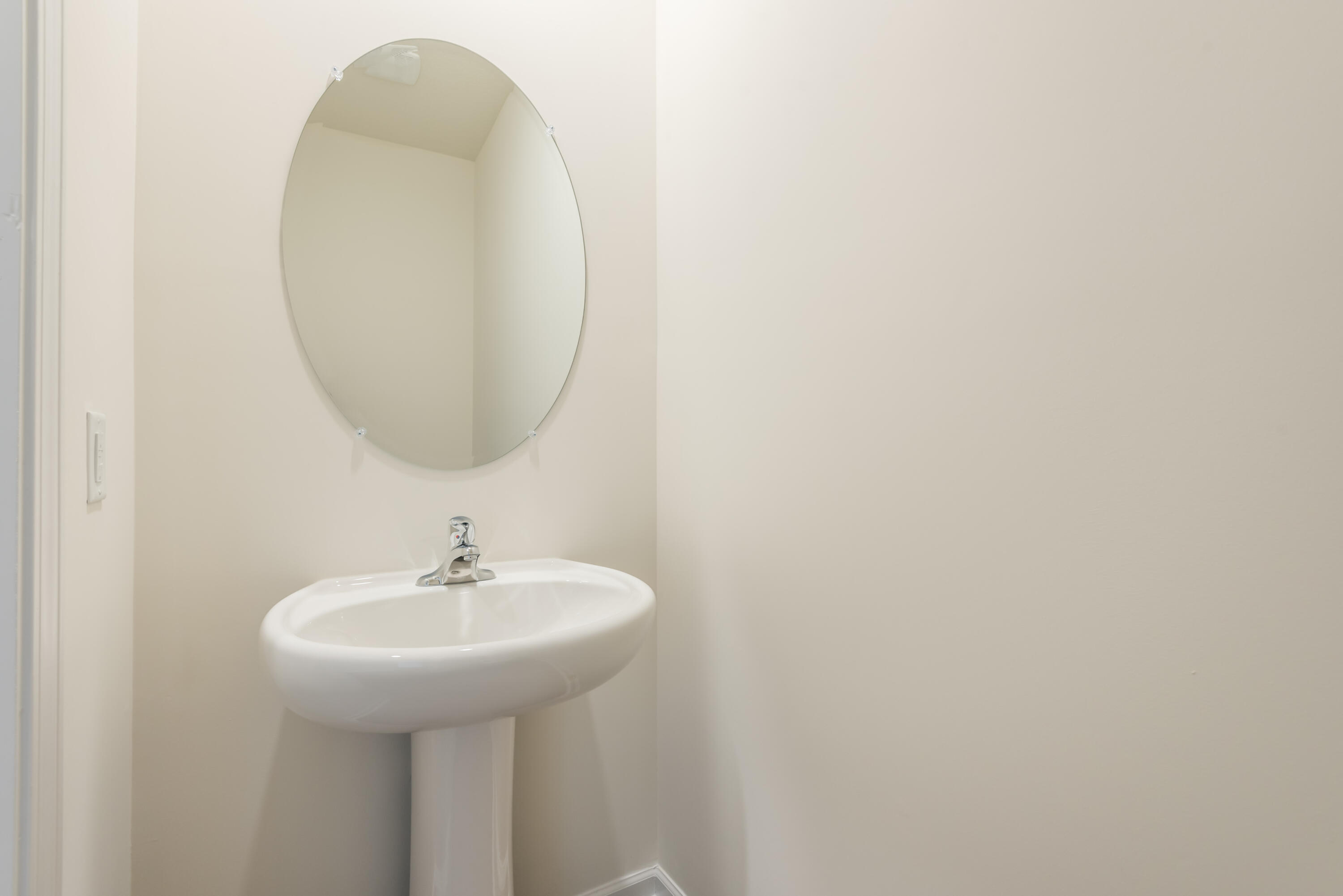 126 Ibis Loop Oak Ridge, TN 37830 - Photo 15 of 33 Half bath