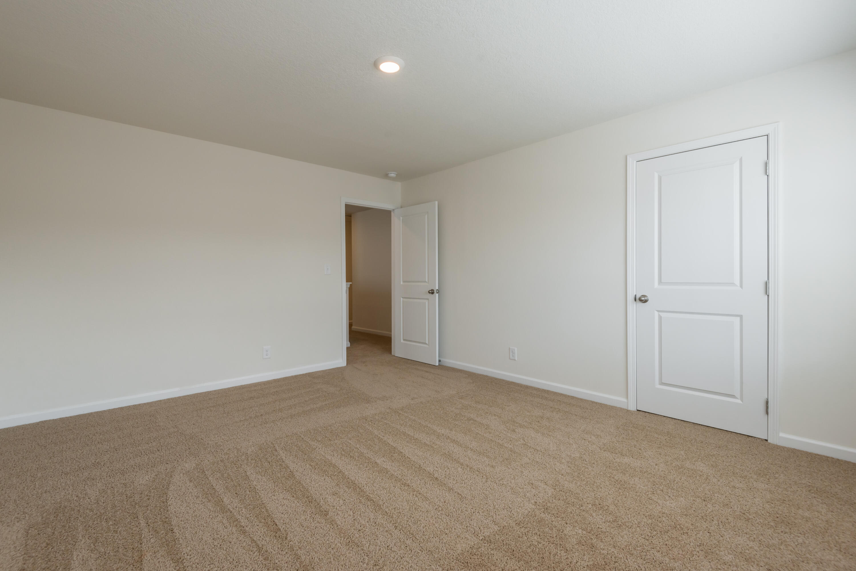 126 Ibis Loop Oak Ridge, TN 37830 - Photo 18 of 33 Bedroom 2
