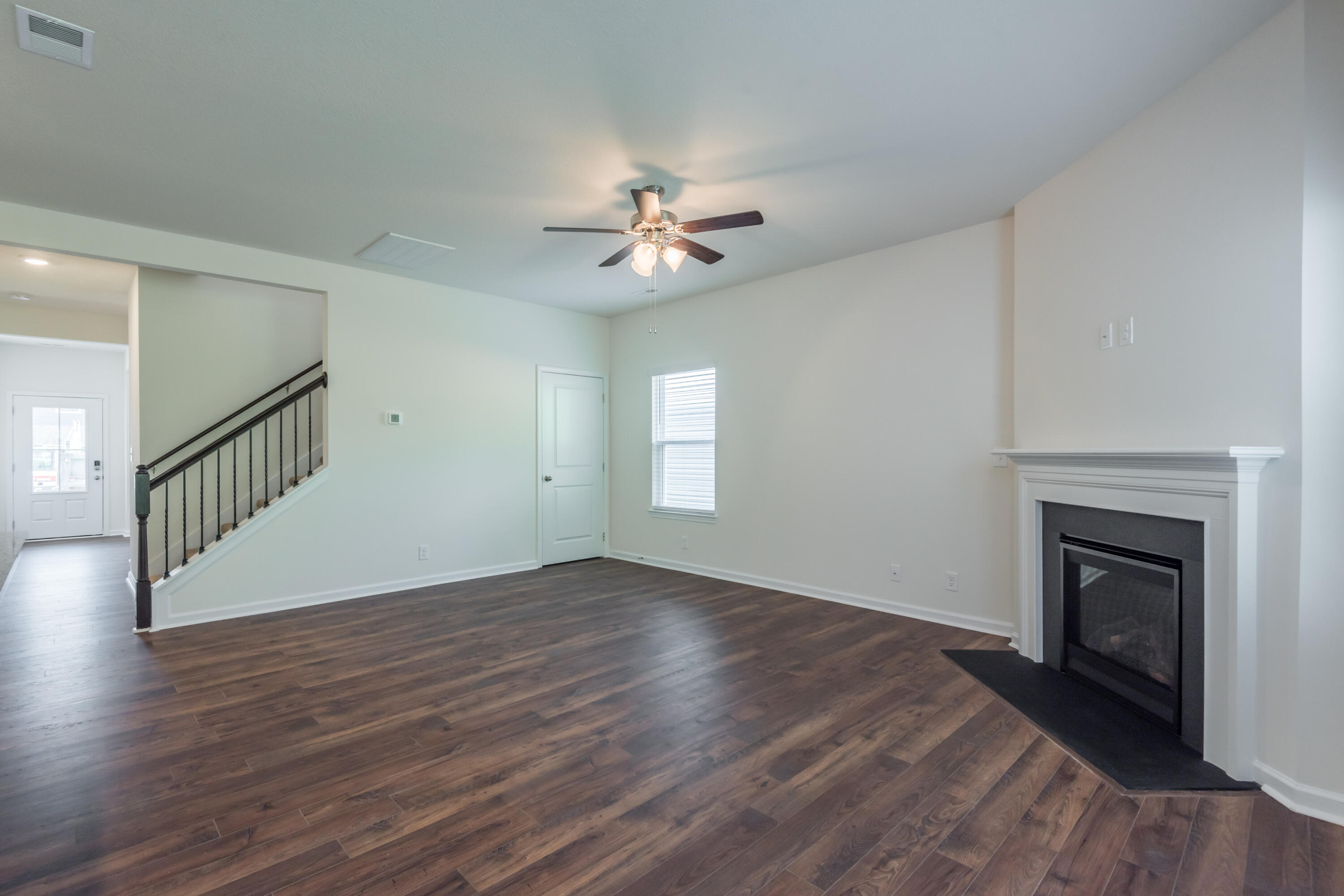 126 Ibis Loop Oak Ridge, TN 37830 - Photo 3 of 33 Great room