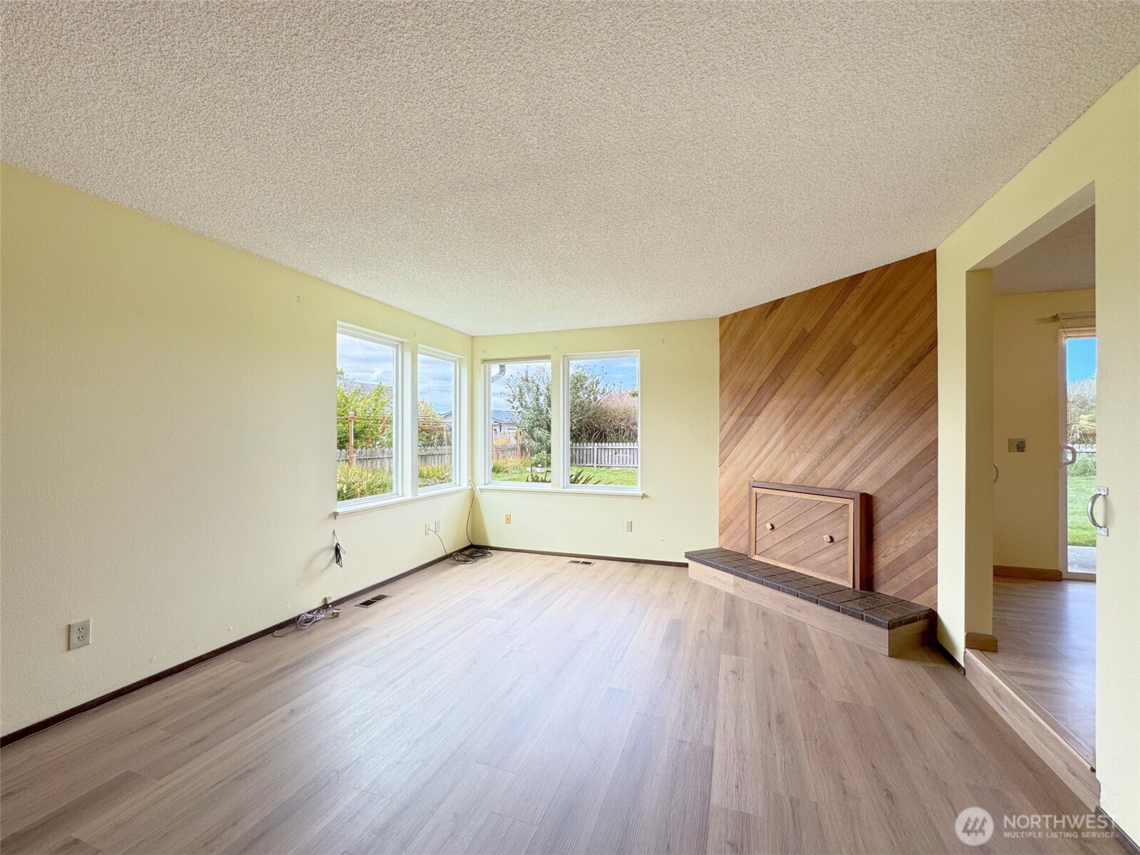 41 McLaughlin Road Sequim, WA 98382 - Photo 5 of 40