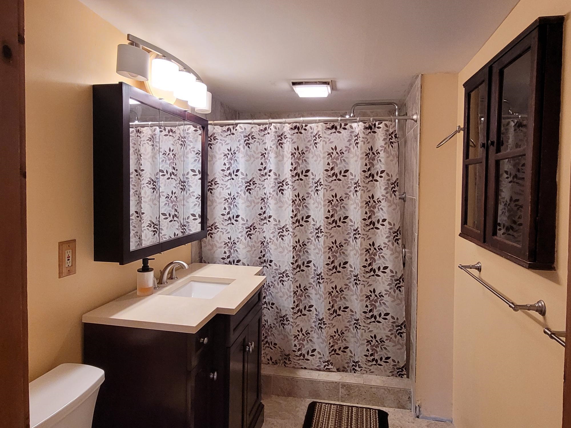 764 Lake Road Milton, VT 05468 - Photo 13 of 38