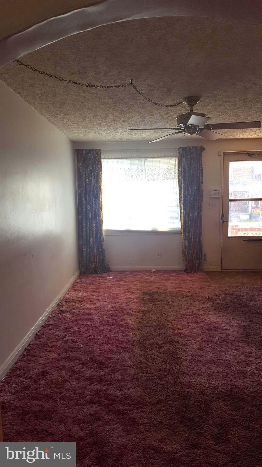 7334 Kirtley Road Baltimore, MD 21224 - Photo 3 of 12 Living Room