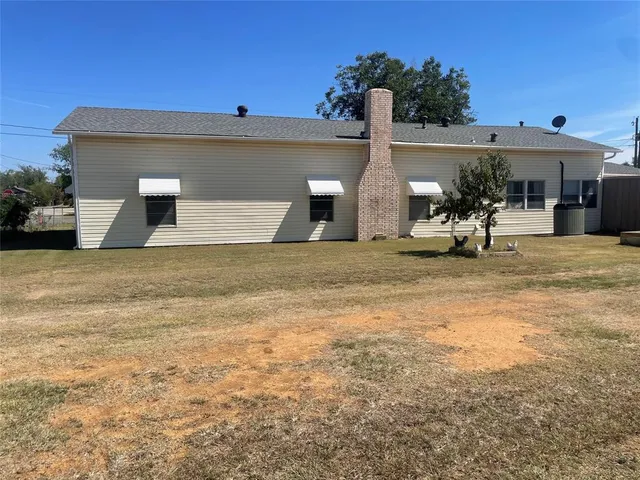 $189,000 | 615 North Harvey, Breckenridge, TX 76424