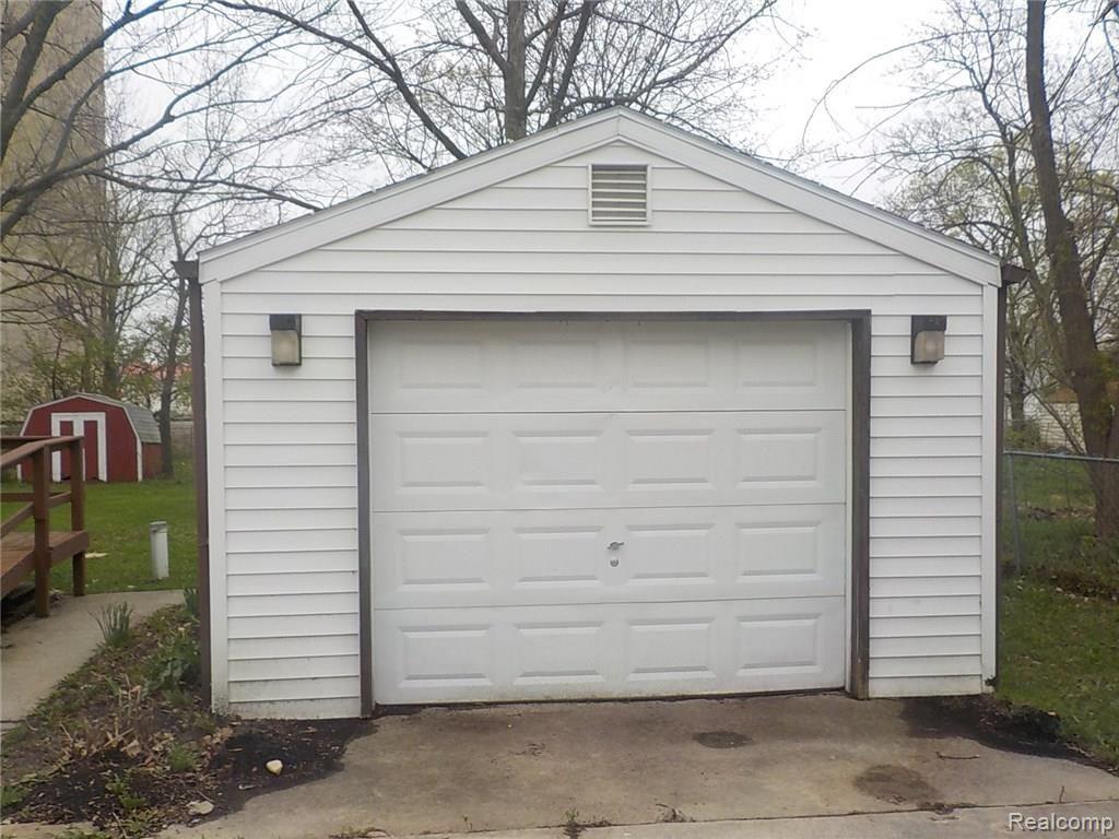 11716 Lennon Road Lennon, MI 48449 - Photo 9 of 23 DSCN0534.JPG