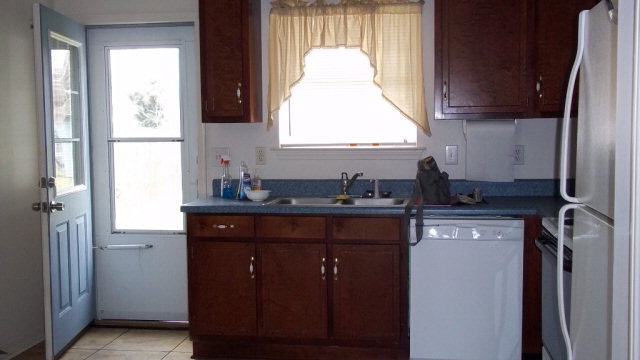 25121 Olive Street, Unit 2 Elberta, AL 36530 - Photo 5 of 8 Kitchen