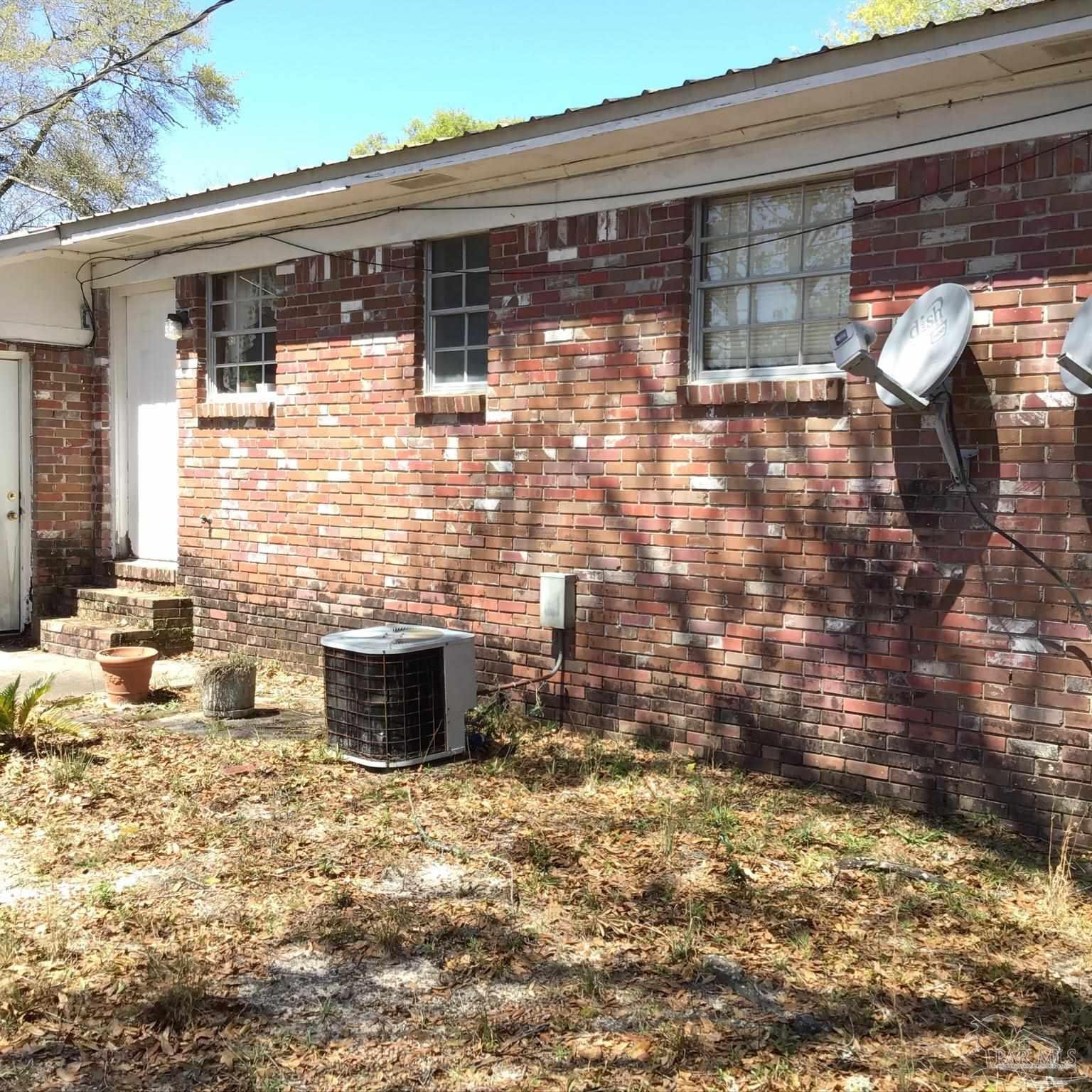 6433 Open Rose Drive Milton, FL 32570 - Photo 3 of 4