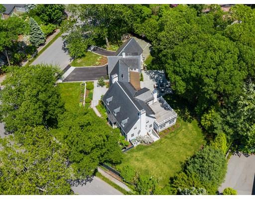 160 Laurel Road Brookline, MA 02467 - Photo 4 of 35
