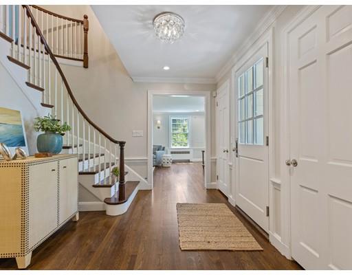 160 Laurel Road Brookline, MA 02467 - Photo 5 of 35